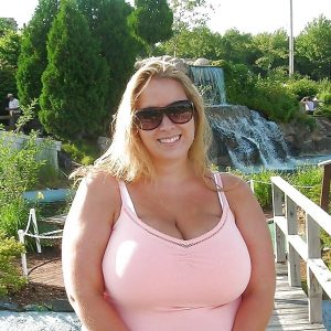 Laurence - rencontre-Cougar-Cannes