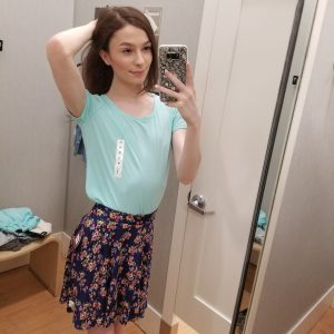 Seule en ville, j’ai besoin d’une lopette à humilier Marion - rencontre-Teen-Albi