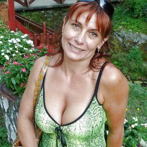 Maya 57 – Un peu de poigne pour l’automne Maya - rencontre-Dominatrice-Nice